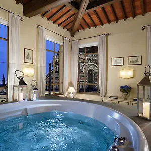 Отель Palazzo Niccolini Al Duomo Residenza D'epoca